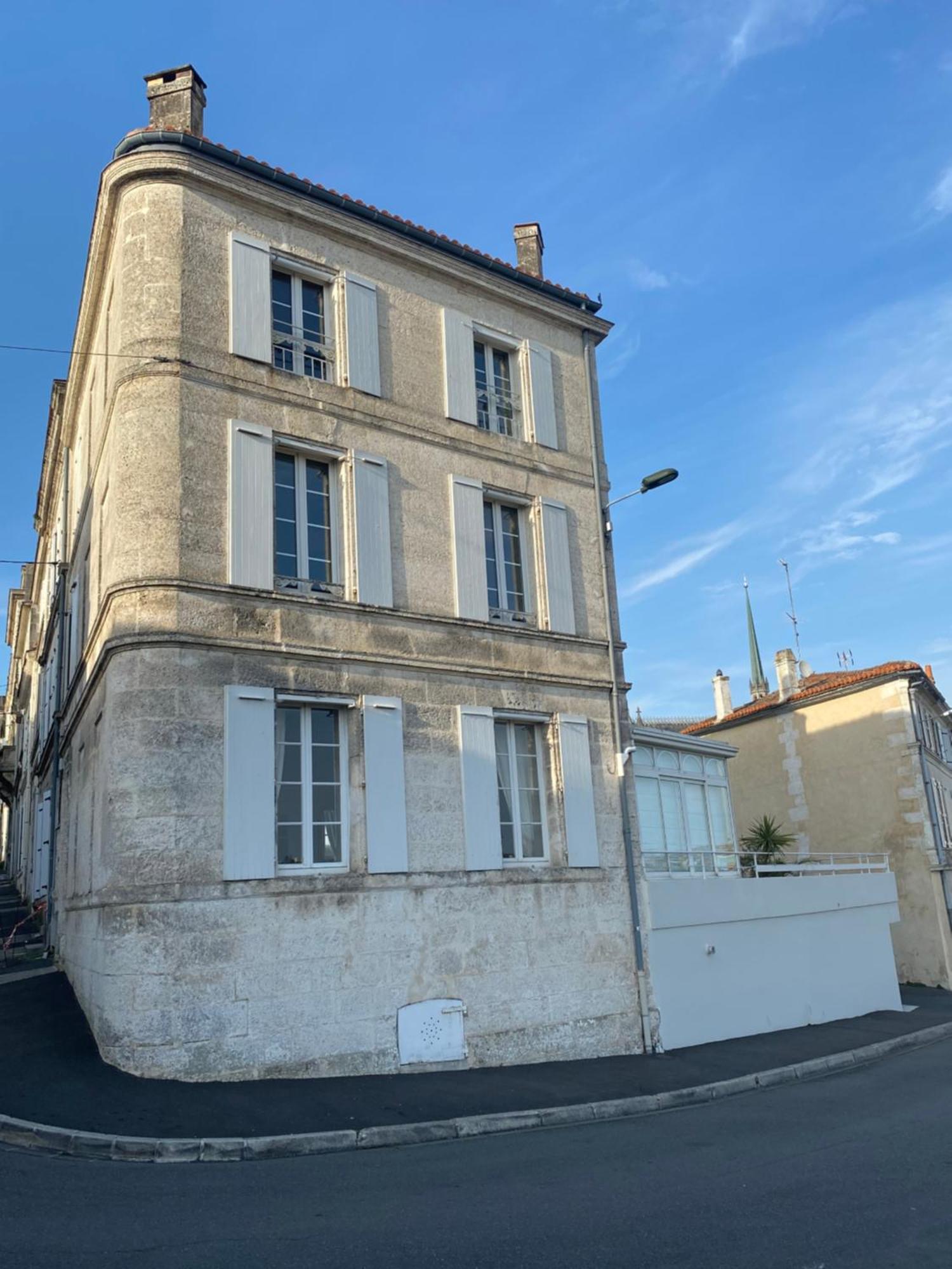Laferriere Bed and Breakfast Angoulême Rum bild